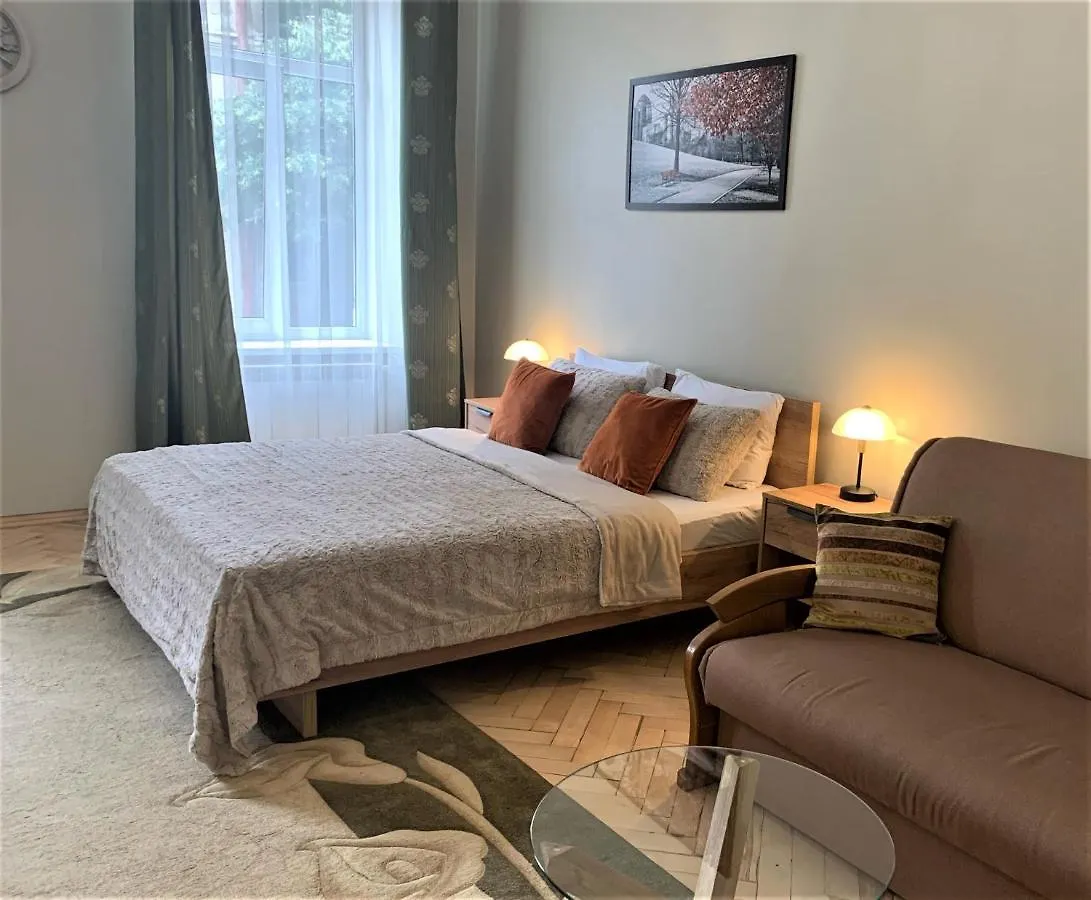 Glorious Apartment Near The Old City Lwów