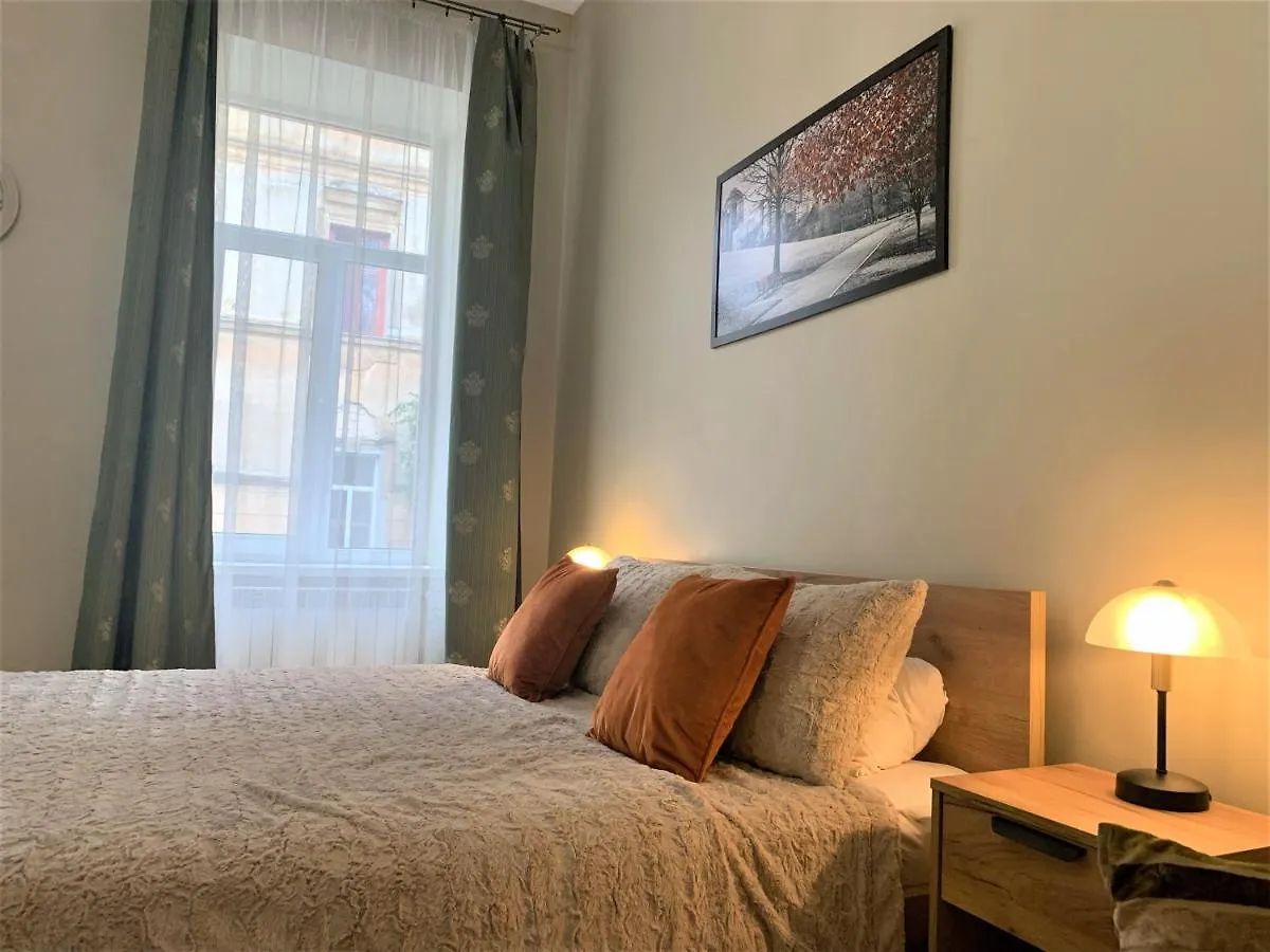 Glorious Apartment Near The Old City Lwów